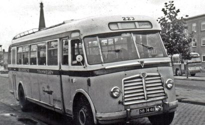 Met oude bus langs monumenten, Lady Gaga klinkt in kerk en mee met de botter